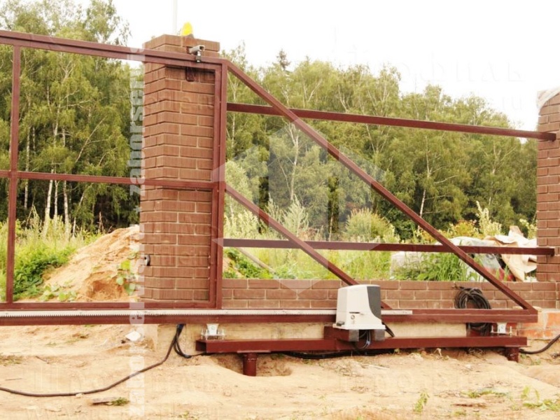 Откатные автоматические ворота с пультом